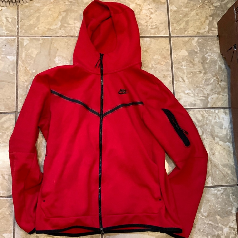 Nike Tech Fleece Red